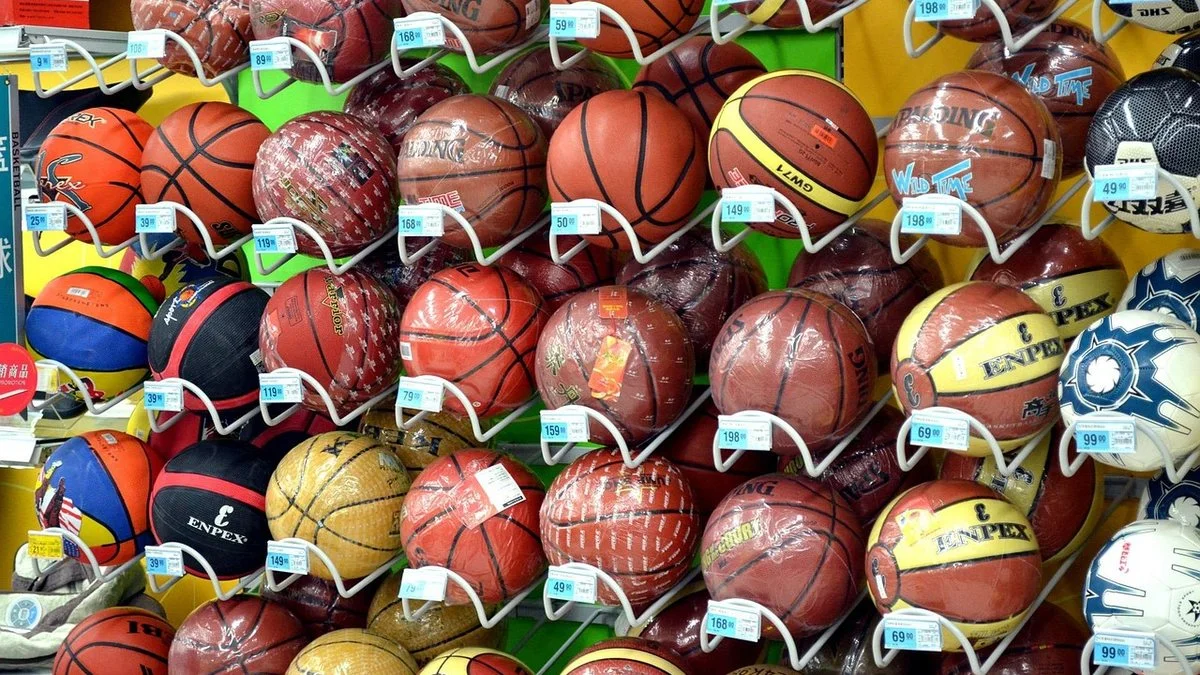 阿卡夫追随布伦森之路:身高劣势下的NBA关注点