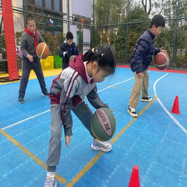 欧联杯首回合各队表现分析